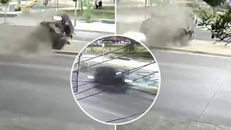 VIDEO | En la plaza Pedro Aguirre Cerda: Hombre intentó evitar choque, volcó su auto y se fue caminando