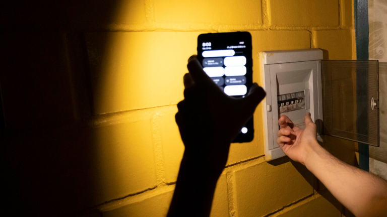 ACTUALIZACIÓN | Reportan más de 7 mil clientes sin luz en la RM: Estas son las comunas afectadas