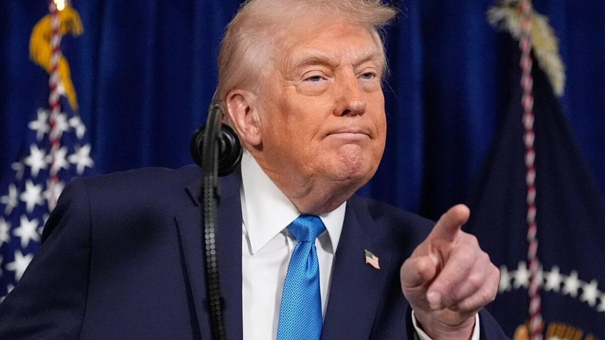 “Nosotros estamos a cargo”: La dura amenaza de Donald Trump a Delcy ...