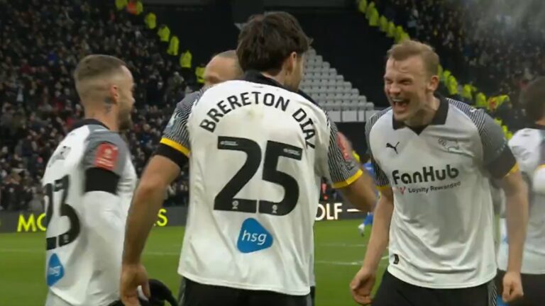 Ben Brereton se luce en Inglaterra y anota ante equipo de la Premier League en la FA Cup
