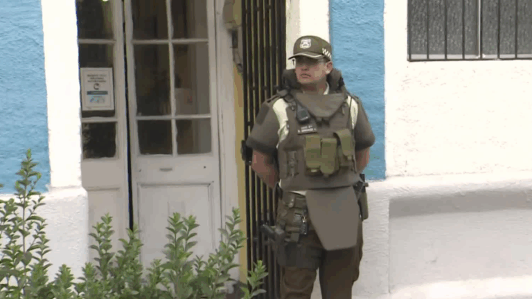 Pelea en un cité terminó en homicidio en Santiago: Encontraron un cuerpo con corte en el cuello