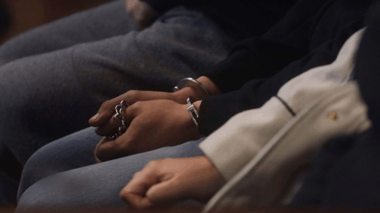 Gobierno alerta: 379 abusadores, violadores y homicidas podrían dejar la cárcel con proyecto de ley