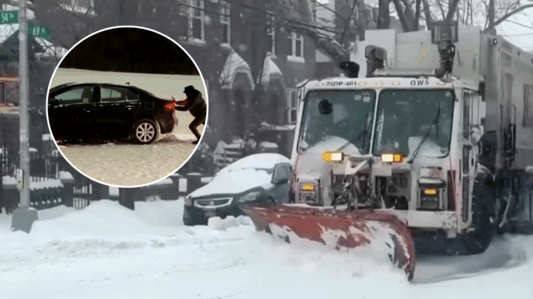 VIDEO | Tormenta de nieve paraliza ciudades de EEUU: Obligó a cancelar vuelo de José Antonio Kast