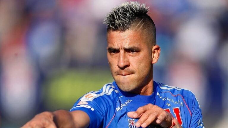 La U ratificó salida de Leandro Fernández y así reaccionaron los hinchas: “Perdónalos”