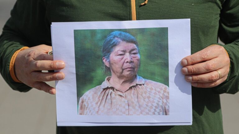 Encuentran a adulto mayor golpeado en su hogar: Es vecino de Julia Chuñil y declaró contra Javier Troncoso