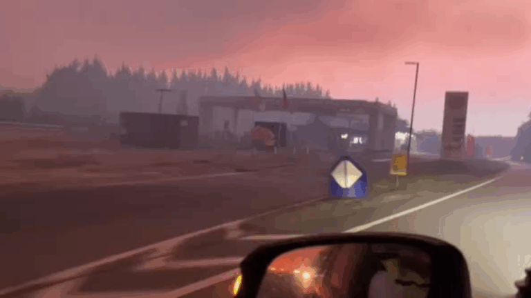 Denuncian cobro de peaje en ruta del Itata en medio de incendios en Ñuble y Biobío