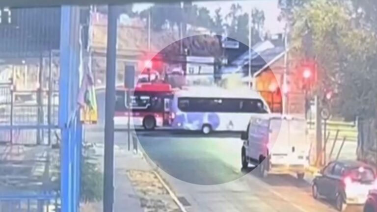 VIDEO | Revelan momento exacto de colisión de bus en Maipú que dejó 12 pasajeros heridos