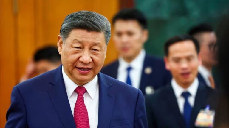 China pide a Estados Unidos la liberación inmediata de Nicolás Maduro y su esposa