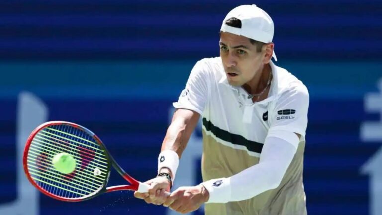 Alejandro Tabilo sufrió una dura derrota y se despidió del ATP 250 de Hong Kong