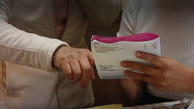 A preparar el bolsillo por nueva alza: ¿Cuánto subirían en promedio las cuentas de la luz?