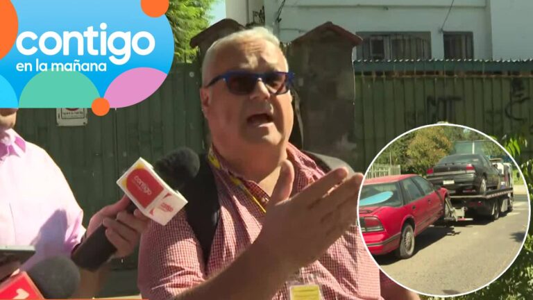 Retiro de vehículos en Santiago: Vecino tenía cuatro autos en la calle y afirmó que “no tenía dónde dejarlos”