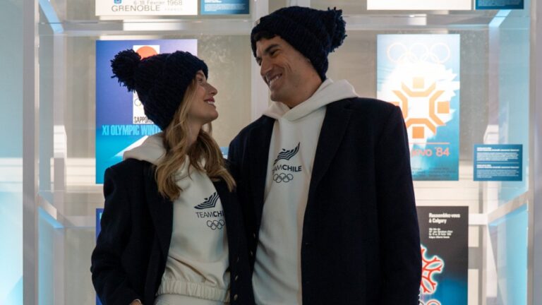 Qué elegancia: Esteban Grimalt y Trinidad de la Noi desfilaron en Fashion Show de JJOO de Invierno