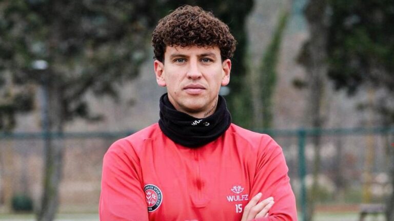 Giro en el futuro de Igor Lichnovsky: Vuelve a Europa y ficha por sorpreviso club