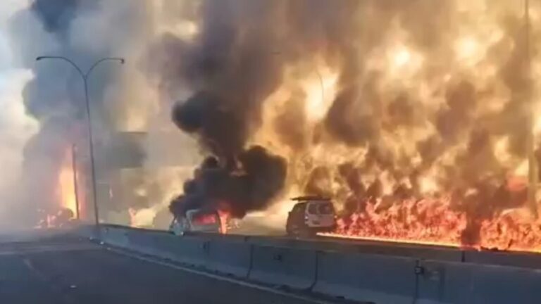 Sobreviviente grabó efecto de “bola de fuego” que arrasó autos en Renca: “Llamas invadieron todo”