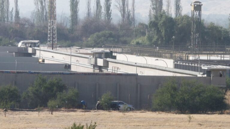 Siete reos de Punta Peuco iniciaron huelga de hambre: Acusan malas condiciones y deterioro del recinto