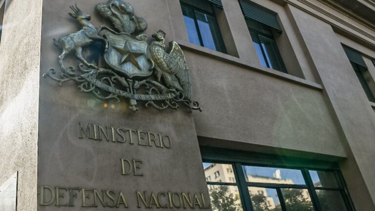 Gobierno: “Subsecretaría jamás ingresó solicitud” por concesión marítima para China Mobile cable submarino