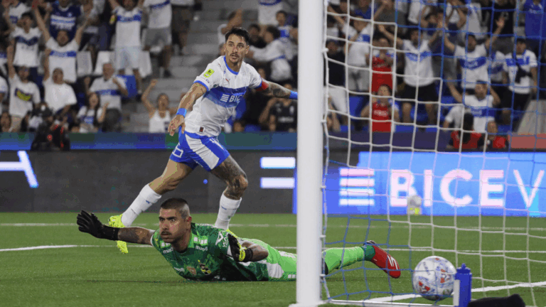 La UC vence a Coquimbo y cobra revancha de la Supercopa en el Claro Arena