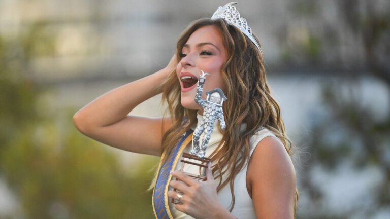 Corona y piscinazo: Así fue el gran momento de Skar Labra como reina del Festival de Viña 2026