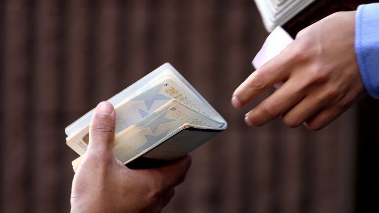 ¿Qué pasará con la Visa Waiver? Embajador pone en duda su futuro en medio de tensiones entre Chile y EEUU