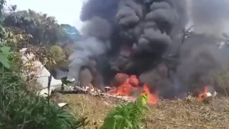 Tragedia aérea en Colombia: Cae avión militar con 110 efectivos a bordo
