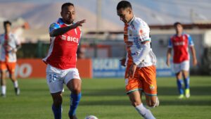 U. Católica volvió al triunfo en la Copa de la Liga tras vencer a Cobresal en el norte