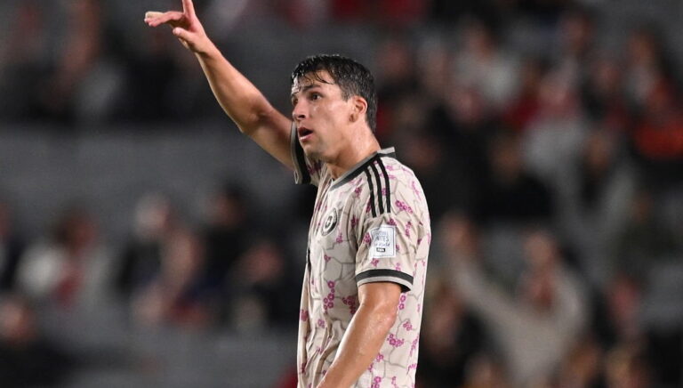 Llegó el descuento: Gonzalo Tapia anotó el tanto 