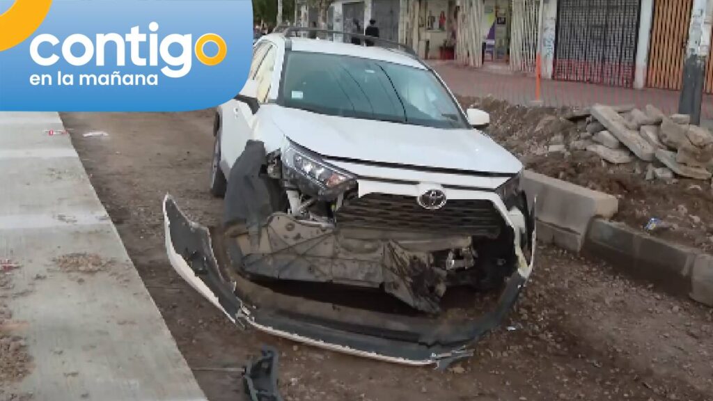 Vehículo chocado fue abandonado en Lo Prado: Vecinos escucharon impacto en la madrugada