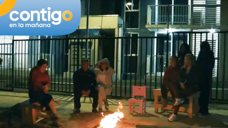 Vecinos se amanecen cuidando sus futuras casas para evitar tomas en Colina: Aseguran haber sido amenazados