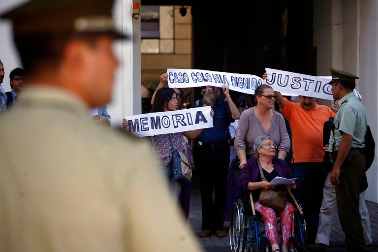 “Bofetada a la memoria”: Oposición rechaza anuncio de Poduje de suspender expropiación de Colonia Dignidad