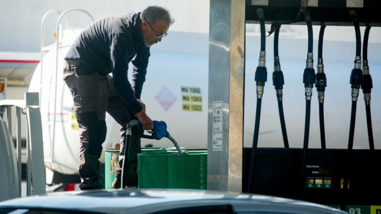 Aún no se congela precio de la parafina: Enap confirma histórica alza anunciada en el precio de los combustibles