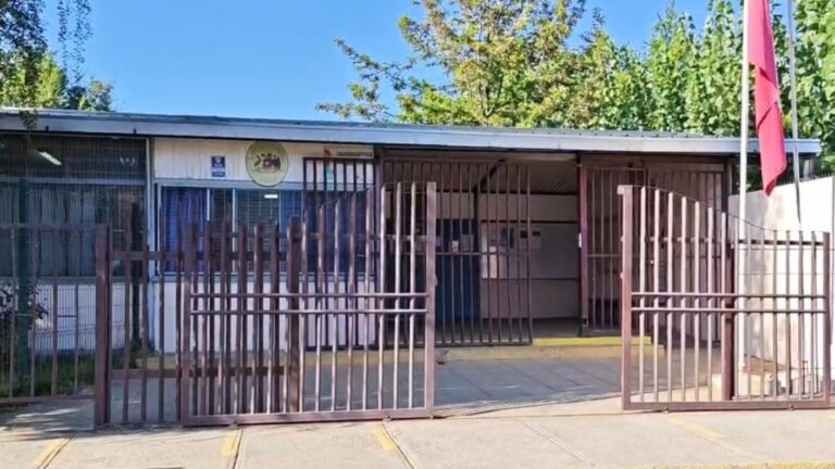AHORA | Estudiante intentó ingresar con arma de fuego a colegio en Curicó