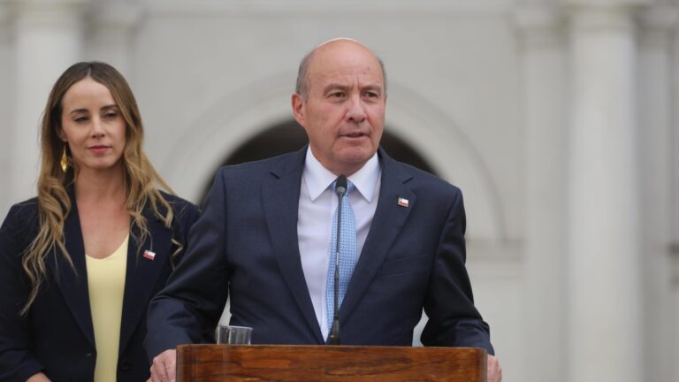 Nicolás Grau contradice al ministro Quiroz por dichos sobre “caja del 1% de lo normal” en Hacienda