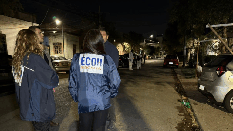 Al menos 10 disparos: Un muerto y dos heridos deja violenta balacera en Independencia