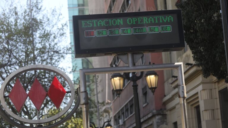 Dos estaciones de Metro fueron cerradas por cambio de mando presidencial: Se extendió por 3 horas