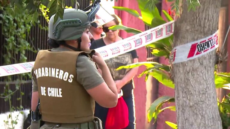 Hombre fue asesinado por su tío en Macul: Recibió al menos cuatro puñaladas