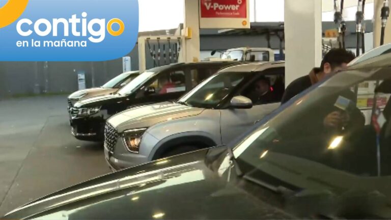 Largas filas en estaciones de servicio en Maipú por alza histórica de las bencinas y el diésel