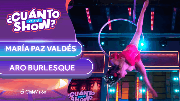 Una artista del aire: Presentación del aro al estilo burlesque se llevó el aplauso cerrado del público