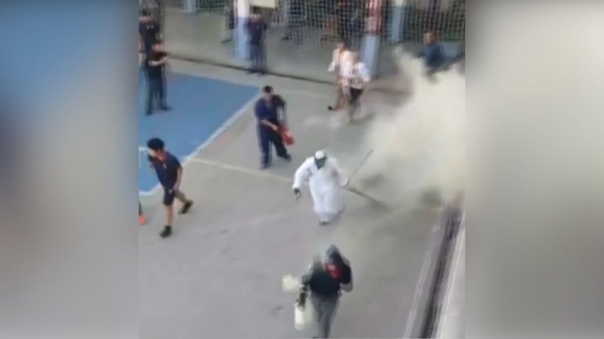 Liceo Lastarria inició proceso de expulsión de estudiantes vinculados en desmanes