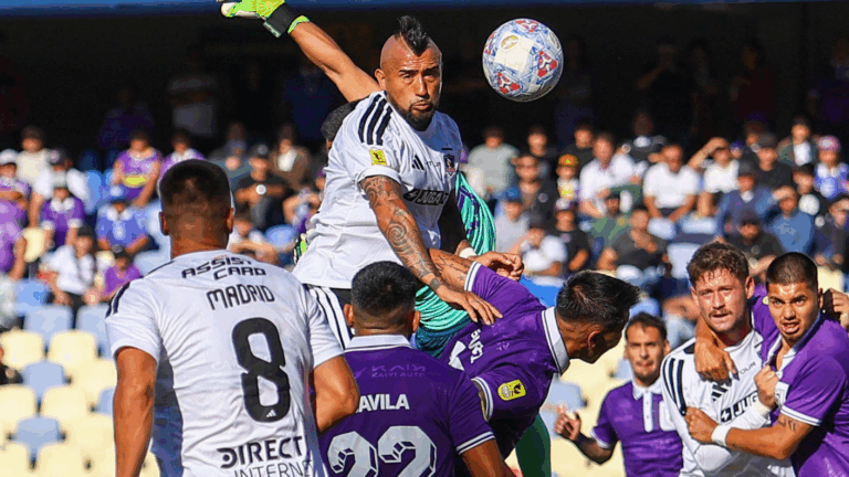 Colo Colo vence a Deportes Concepción y no suelta la cima del campeonato