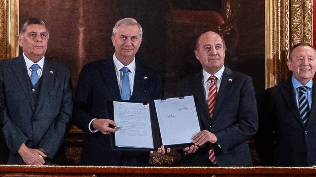 Crece polémica por oficio del gobierno: Estos son los programas que Hacienda propone revisar