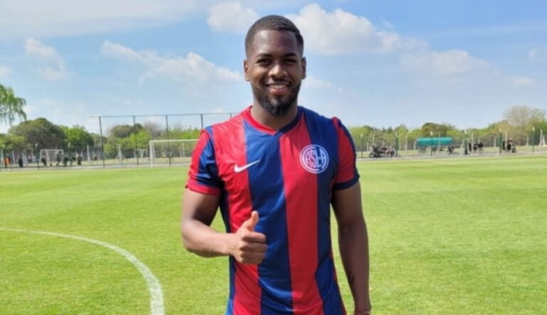 El drama de un futbolista que pasó por un grande de Argentina: Solicitó trabajo por redes sociales