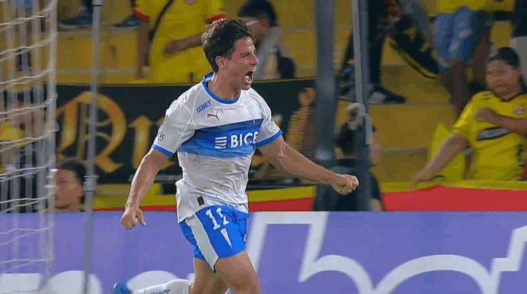 ¡Otra vez pega la UC! Clemente Montes aumenta la ventaja ante Barcelona por la Libertadores