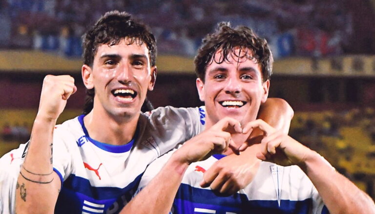 Hinchas de la UC reaccionaron se desataron tras vencer a Barcelona: Un jugador llamó la atención