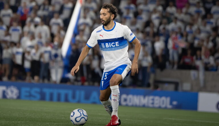 Los apuntados por los hinchas de la UC tras derrota ante Boca en Libertadores: 