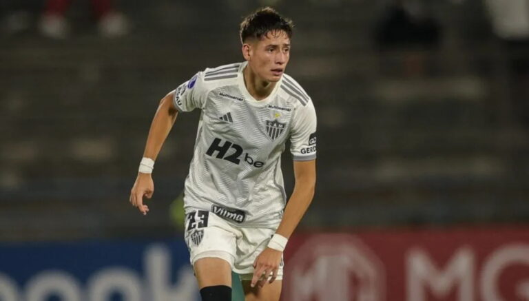 La dura respuesta de DT de Atlético Mineiro tras no citar a Iván Román: 