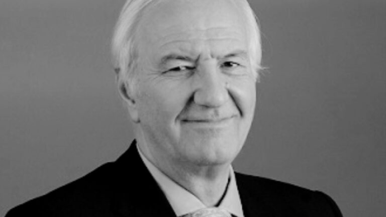 A los 83 años: Murió Juan Luis Ossa Bulnes, político y fundador de Renovación Nacional