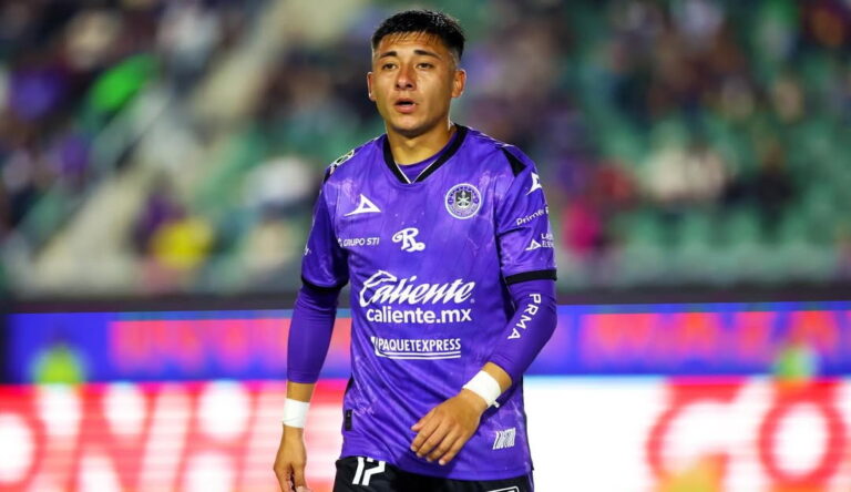 La historia de Josué Ovalle: De irse en silencio de Chile a ser gran figura en el fútbol mexicano