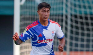Quién es Lucas Barrera, el juvenil que ilusiona a la U tras debutar en la Copa de la Liga