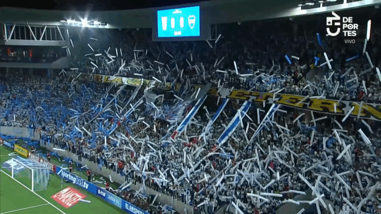 Repleto el Claro Arena: Así fue la salida de la UC para jugar ante Boca por Copa Libertadores