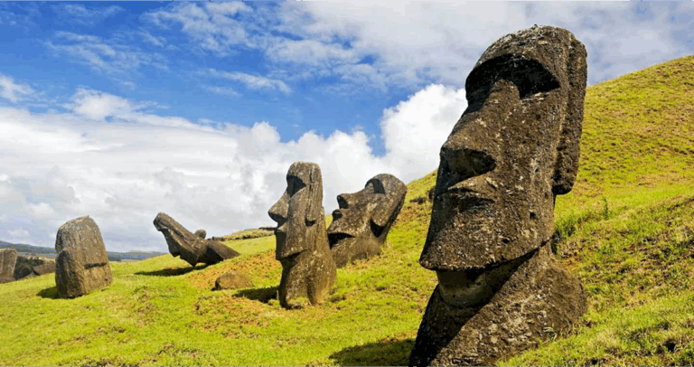 Expulsaron a turista estadounidense de Rapa Nui por daños en Parque Nacional: Pagó millonaria multa